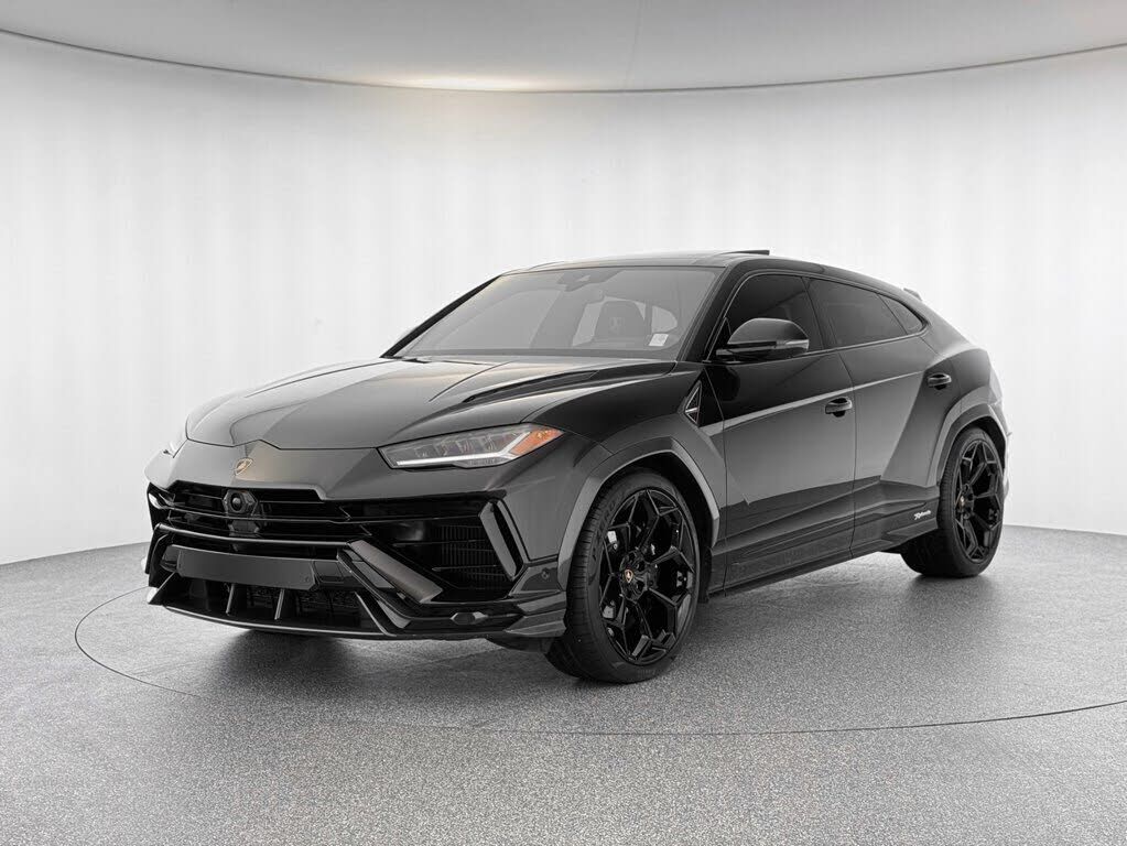 2024 LAMBORGHINI URUS