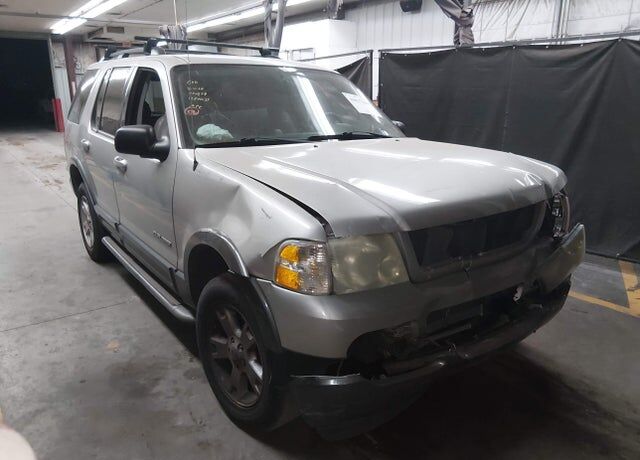 2004 FORD Explorer
