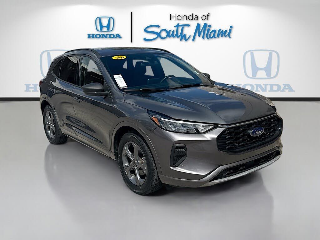 2023 FORD Escape