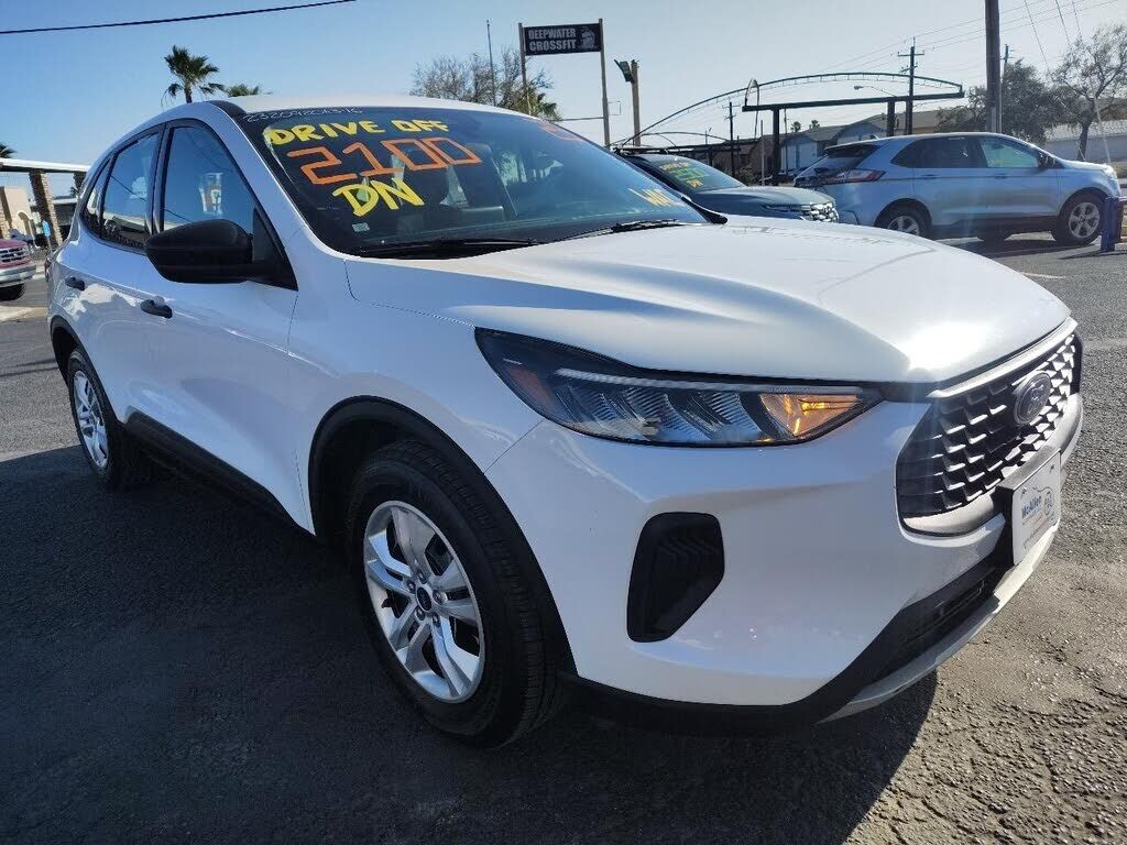 2023 FORD Escape