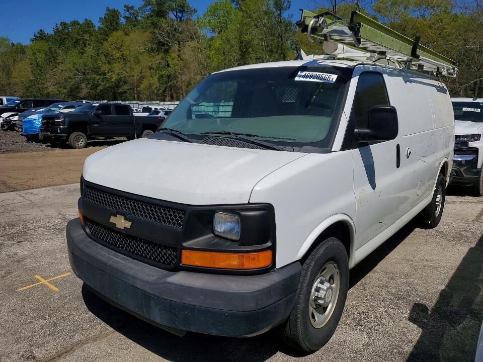 2013 CHEVROLET Express