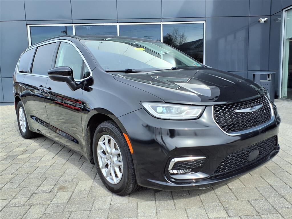 2023 CHRYSLER Pacifica