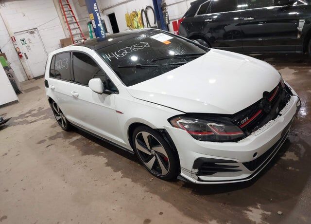 2018 VOLKSWAGEN Golf GTI