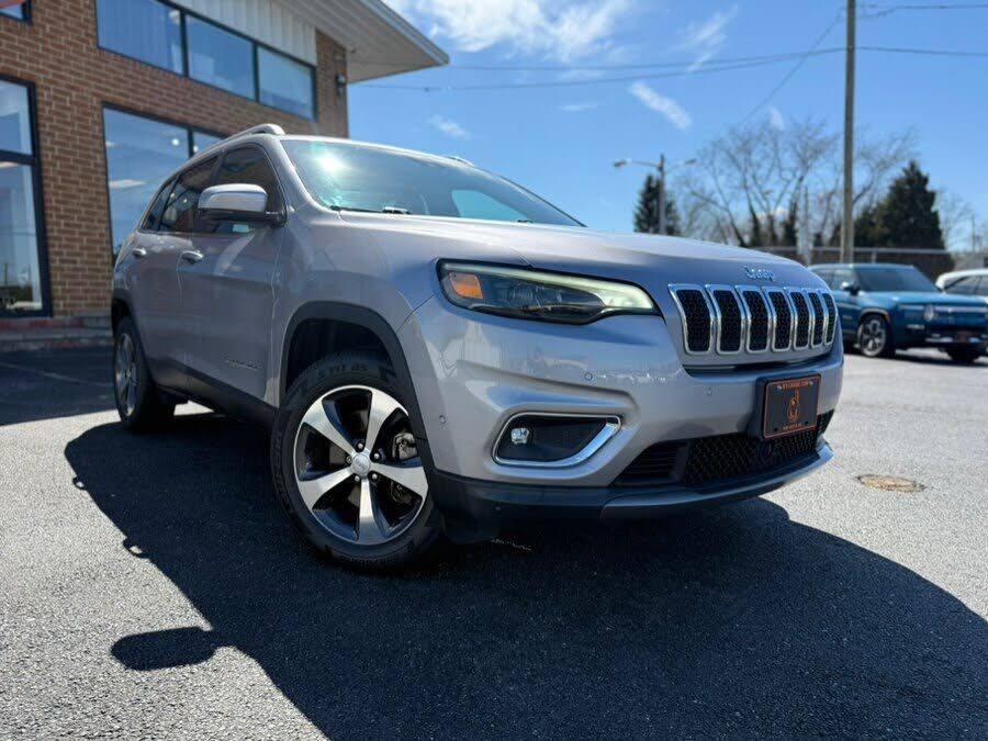 2019 JEEP Cherokee