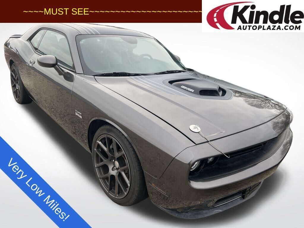 2016 DODGE Challenger