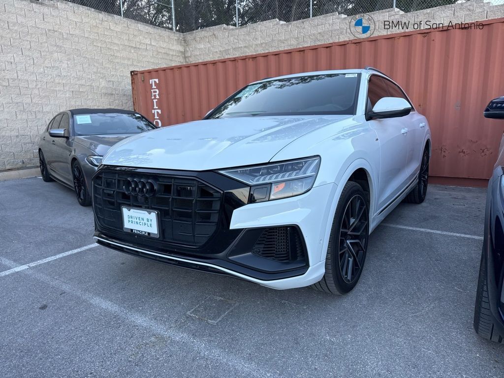 2023 AUDI Q8
