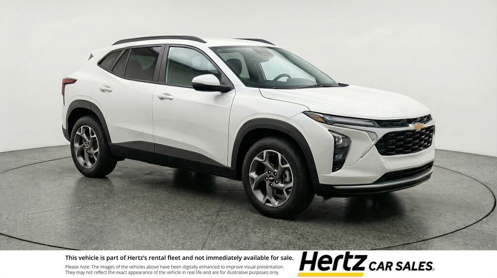 2025 CHEVROLET Trax