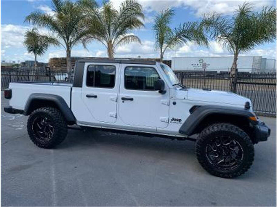 2020 JEEP Gladiator
