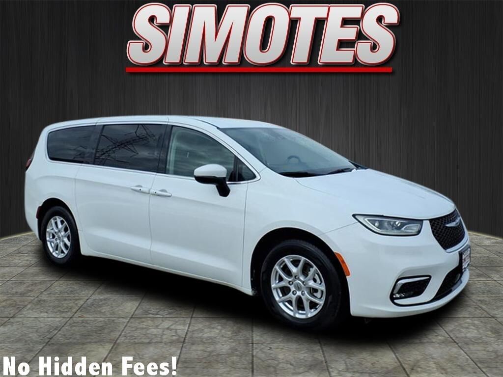 2023 CHRYSLER Pacifica
