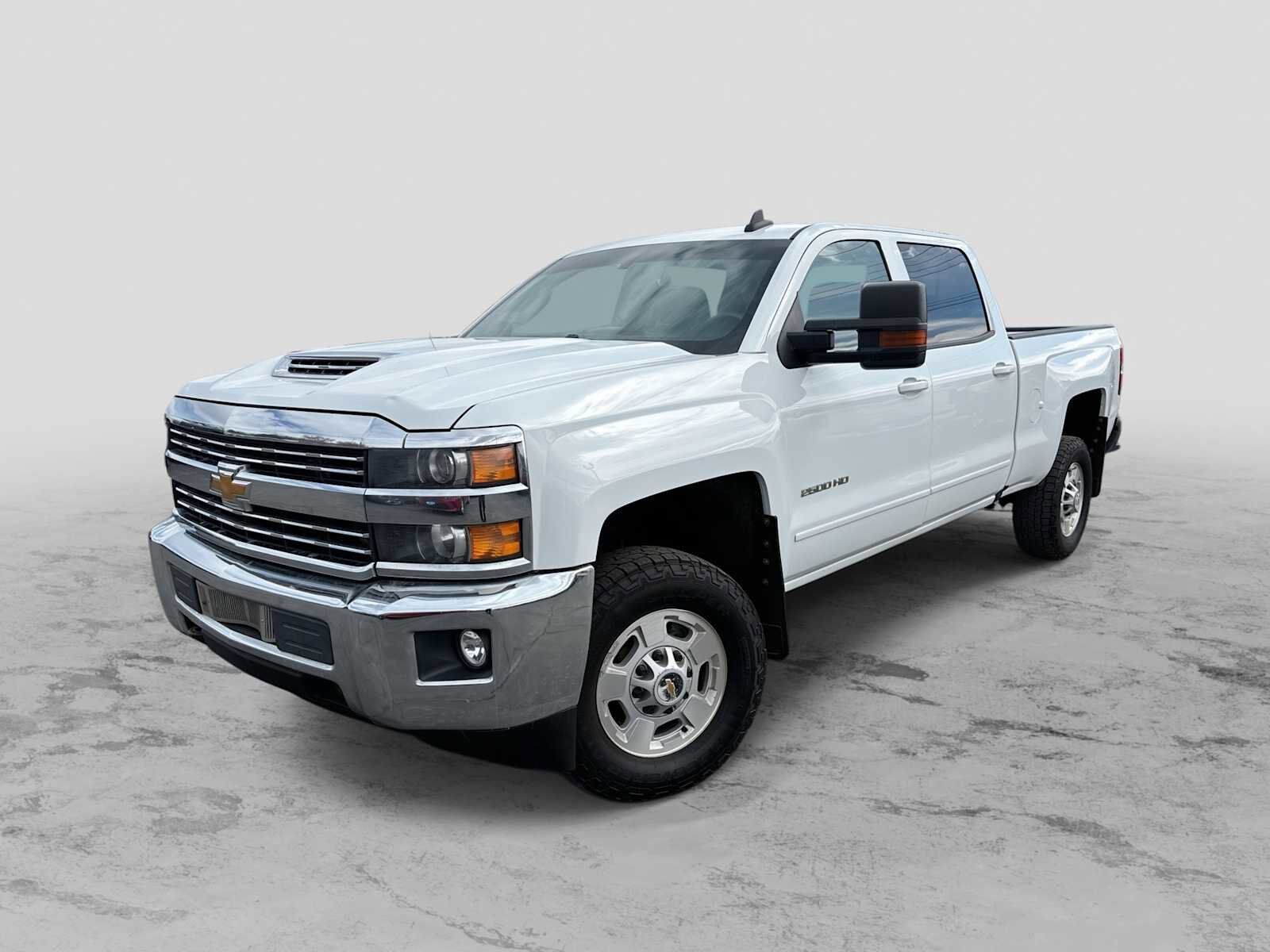 2018 CHEVROLET Silverado