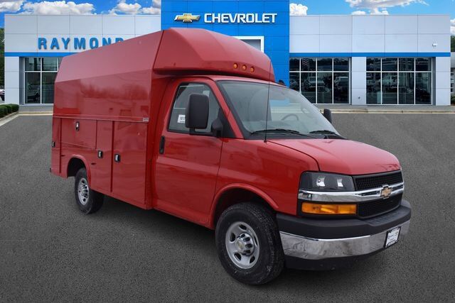 2026 CHEVROLET Express