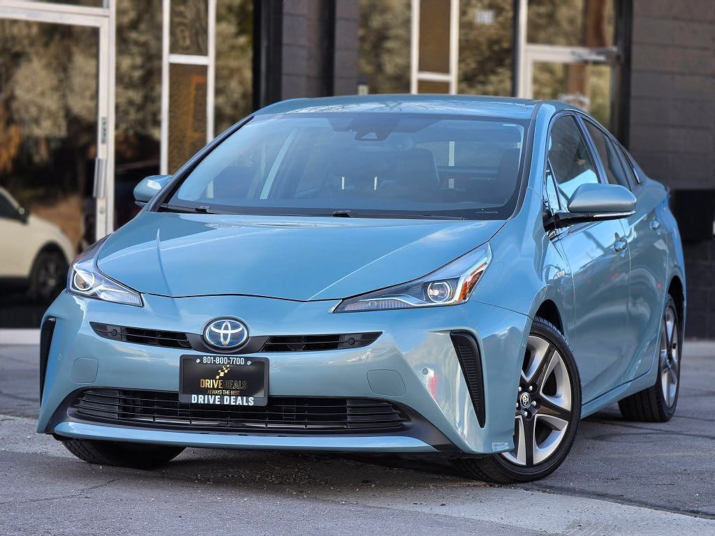 2019 TOYOTA PRIUS