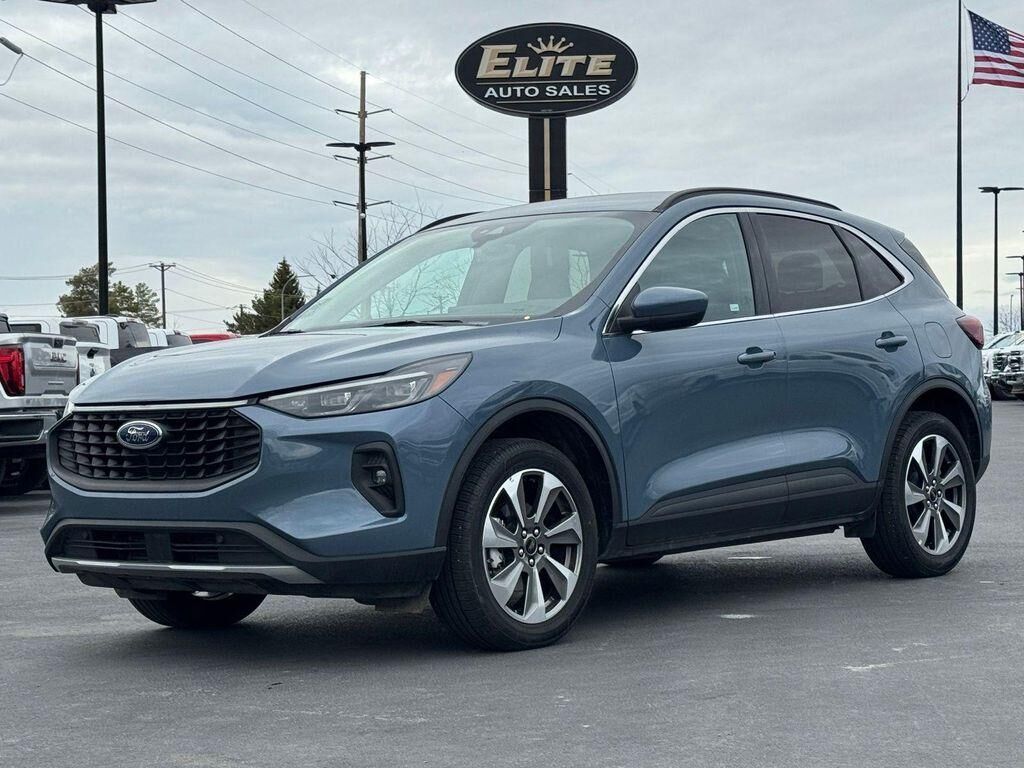 2025 FORD Escape