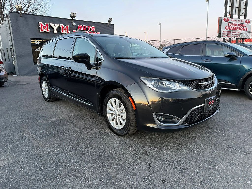2017 CHRYSLER Pacifica