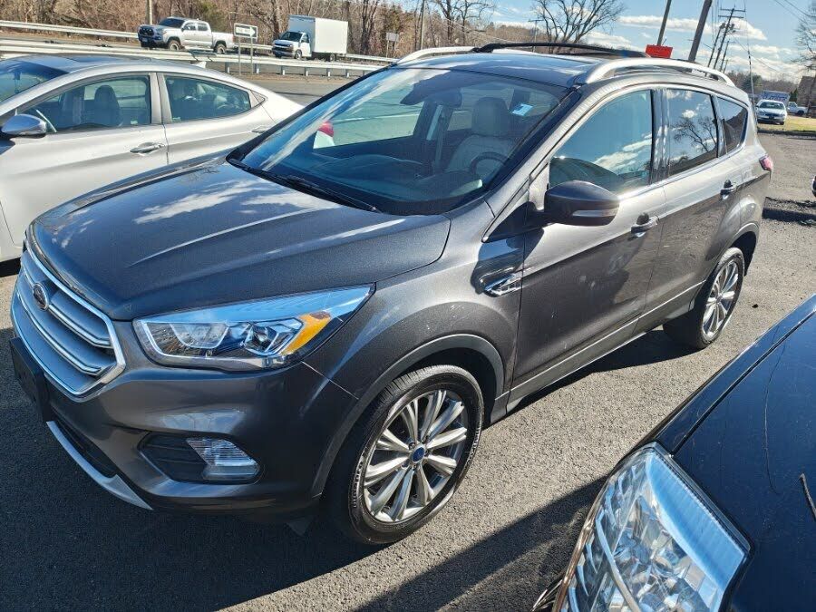 2017 FORD Escape