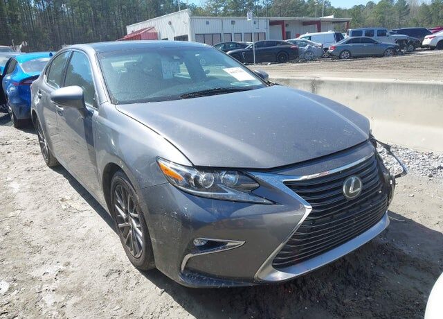 2018 LEXUS ES