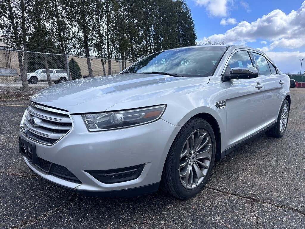 2015 FORD Taurus