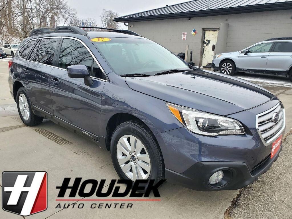 2017 SUBARU Outback