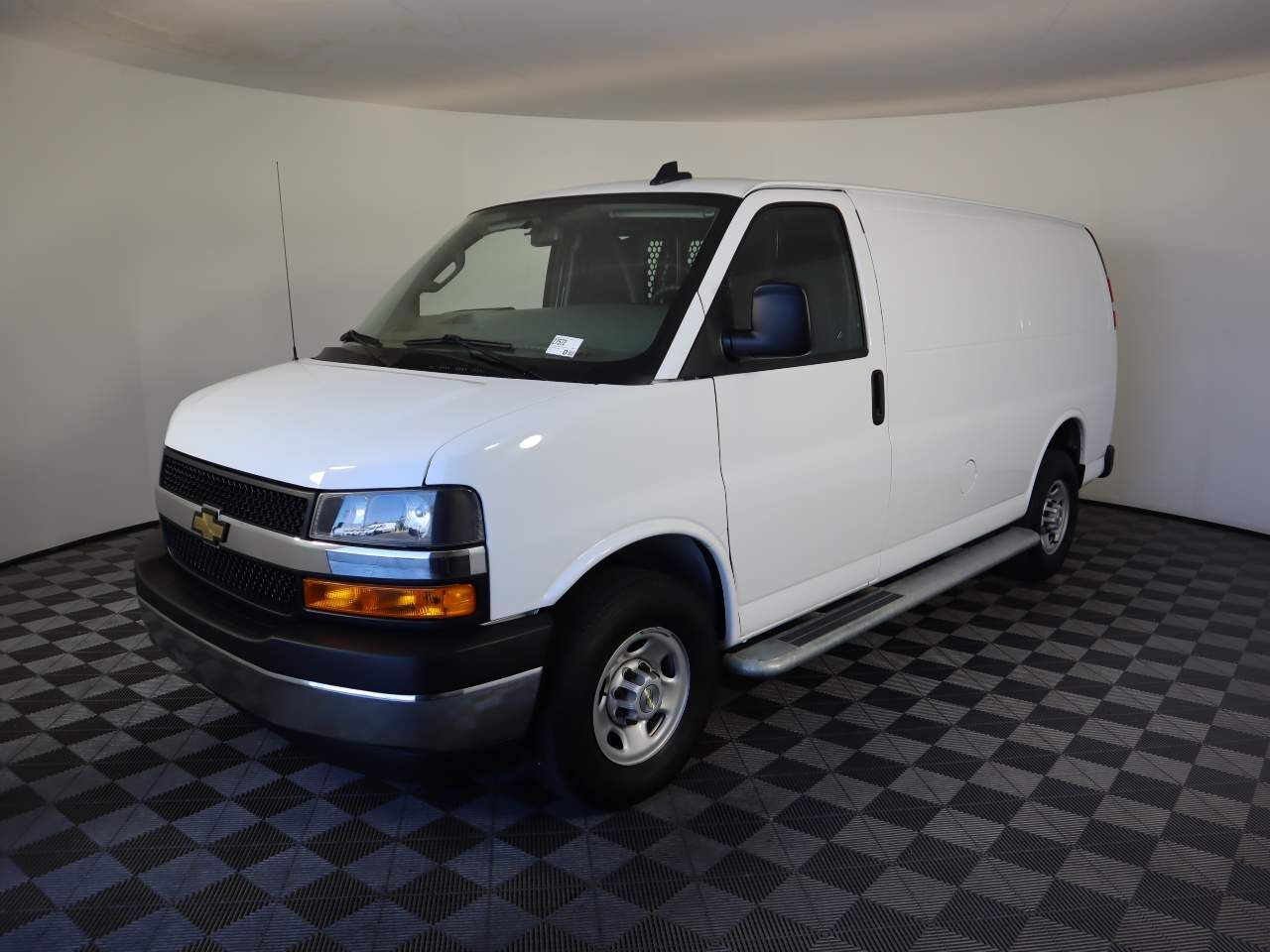 2024 CHEVROLET Express