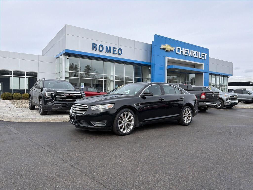 2016 FORD Taurus