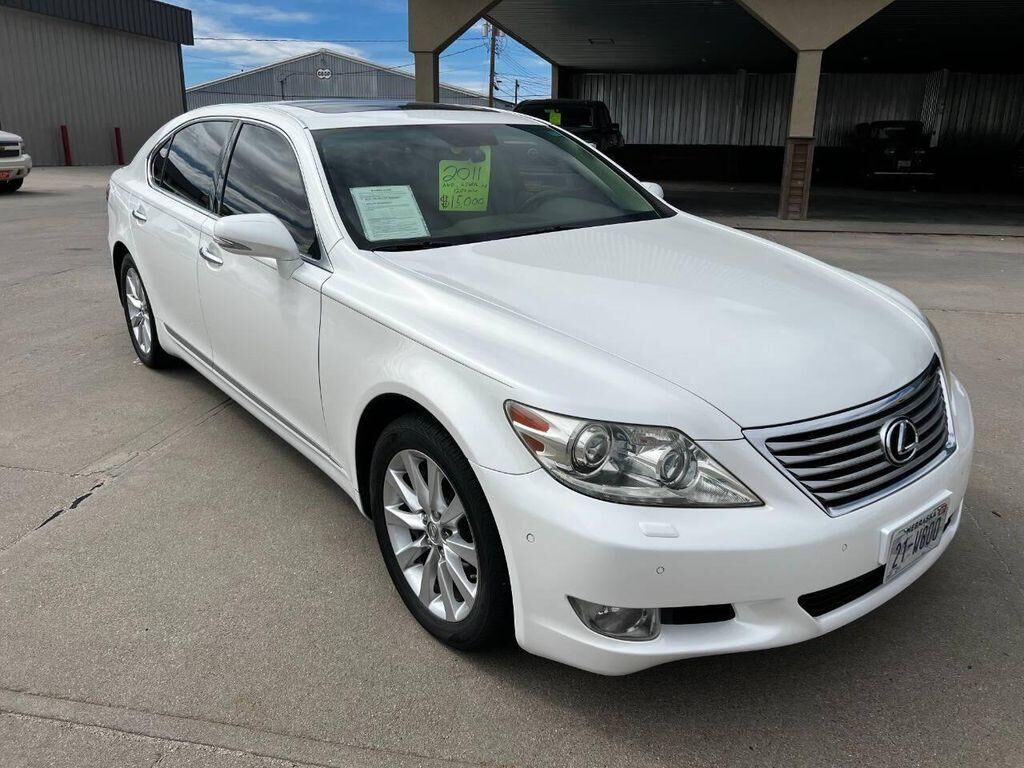 2011 LEXUS LS