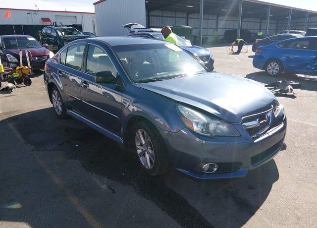 2014 SUBARU Legacy