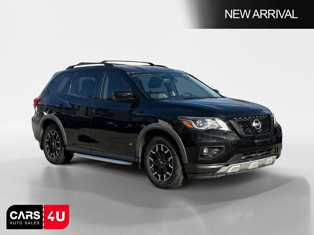 2020 NISSAN Pathfinder
