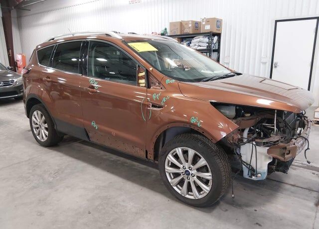 2017 FORD Escape