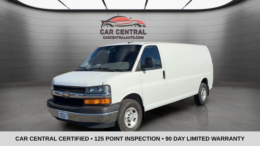2020 CHEVROLET Express