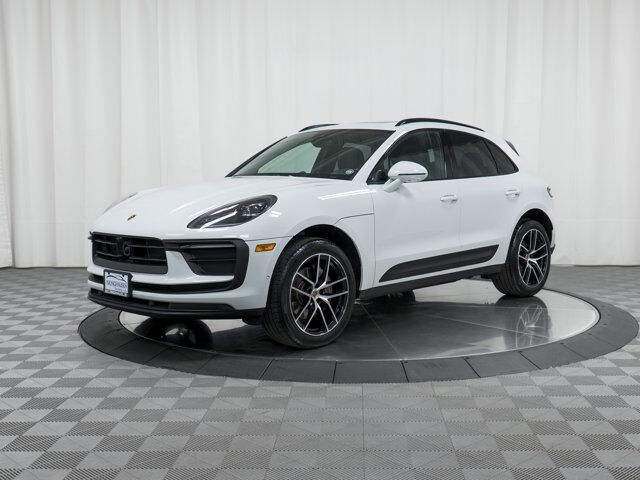 2023 PORSCHE Macan