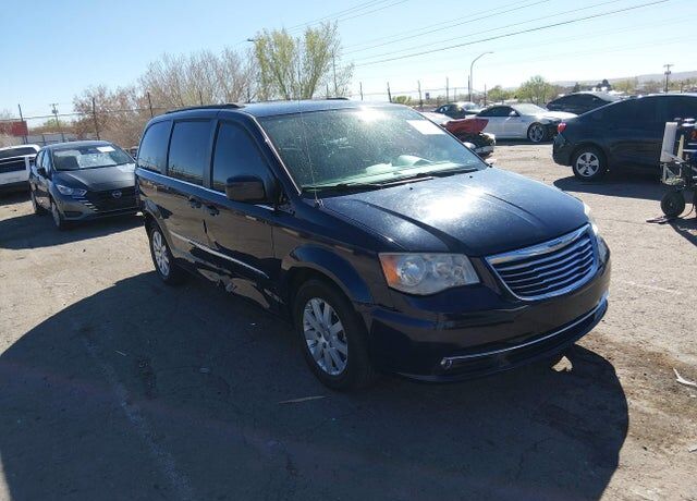 2015 CHRYSLER Town and Country
