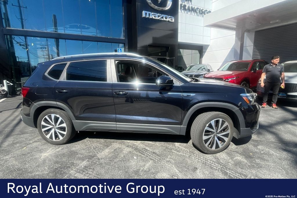 2023 VOLKSWAGEN Taos 4Motion