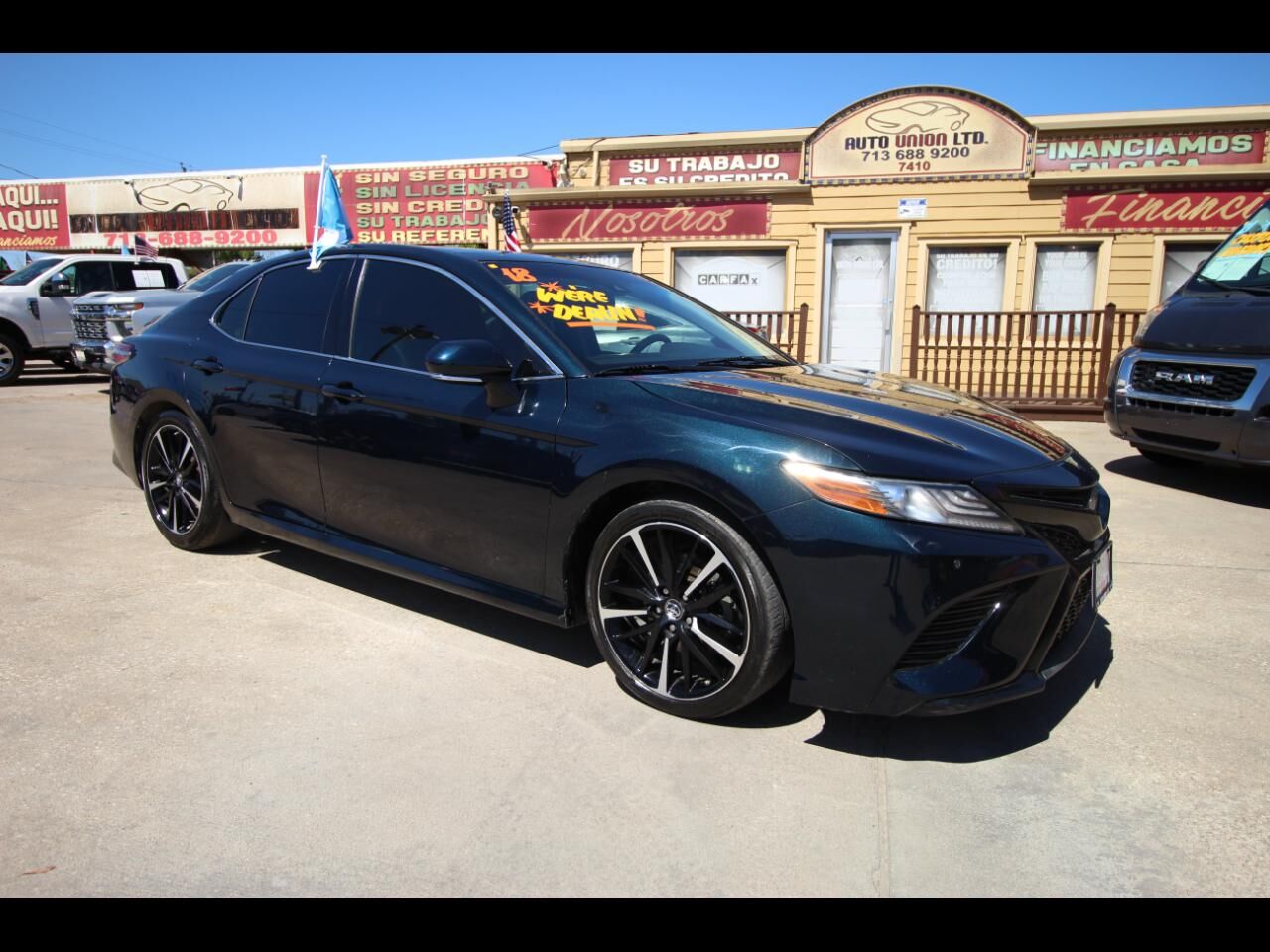 2018 TOYOTA Camry