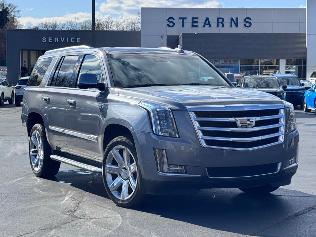 2019 CADILLAC Escalade