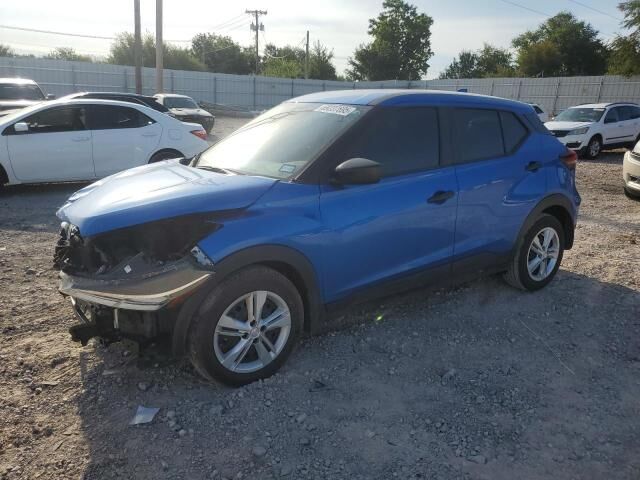 2024 NISSAN Kicks