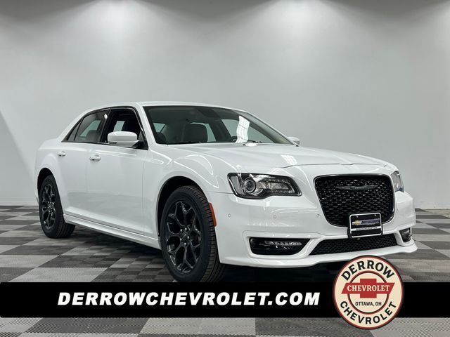2023 CHRYSLER 300