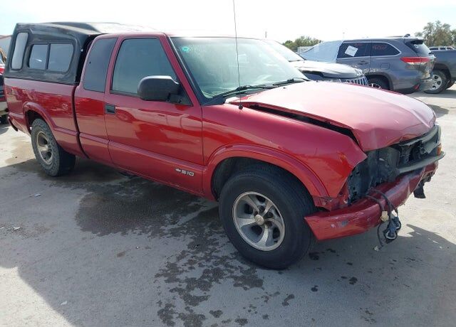 2002 CHEVROLET S-10 Pickup