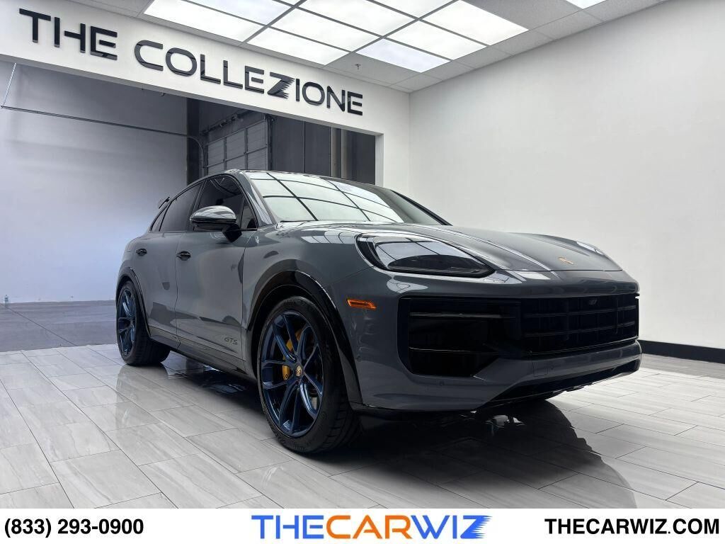 2025 PORSCHE Cayenne