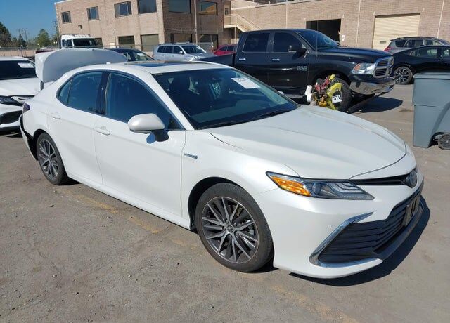 2021 TOYOTA Camry