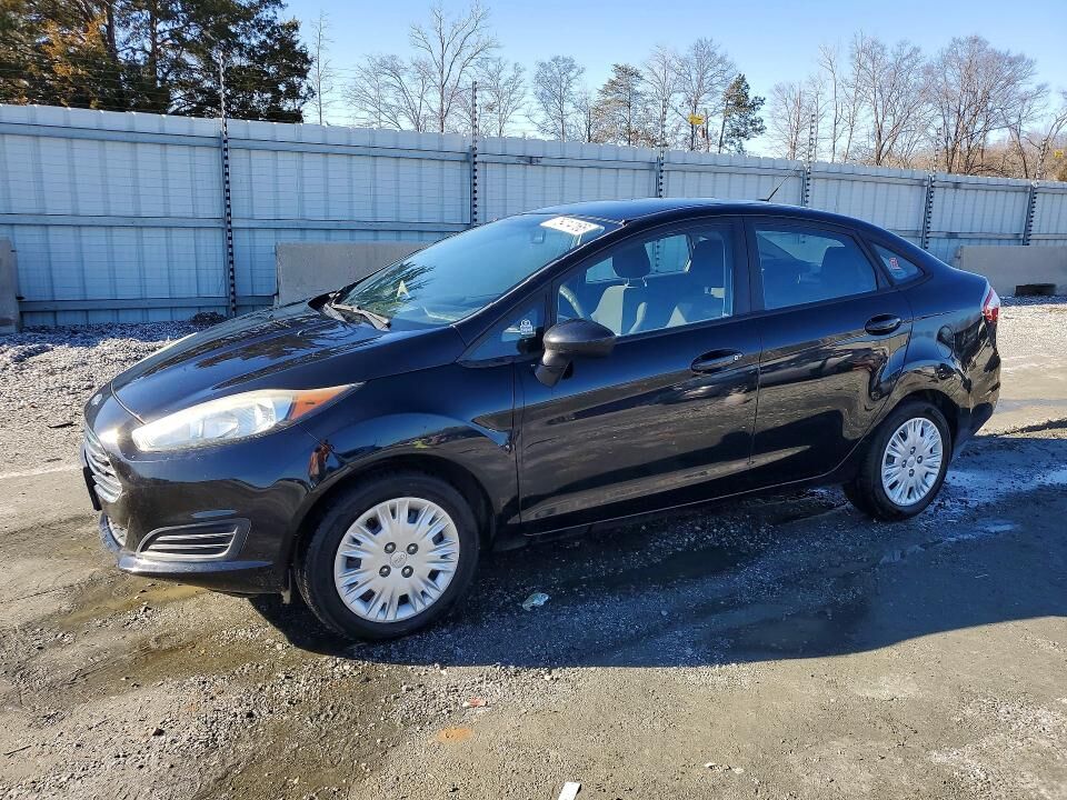 2016 FORD Fiesta