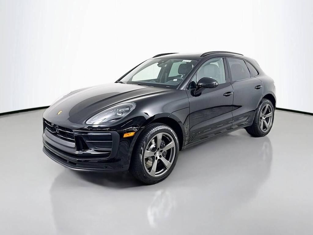 2025 PORSCHE Macan