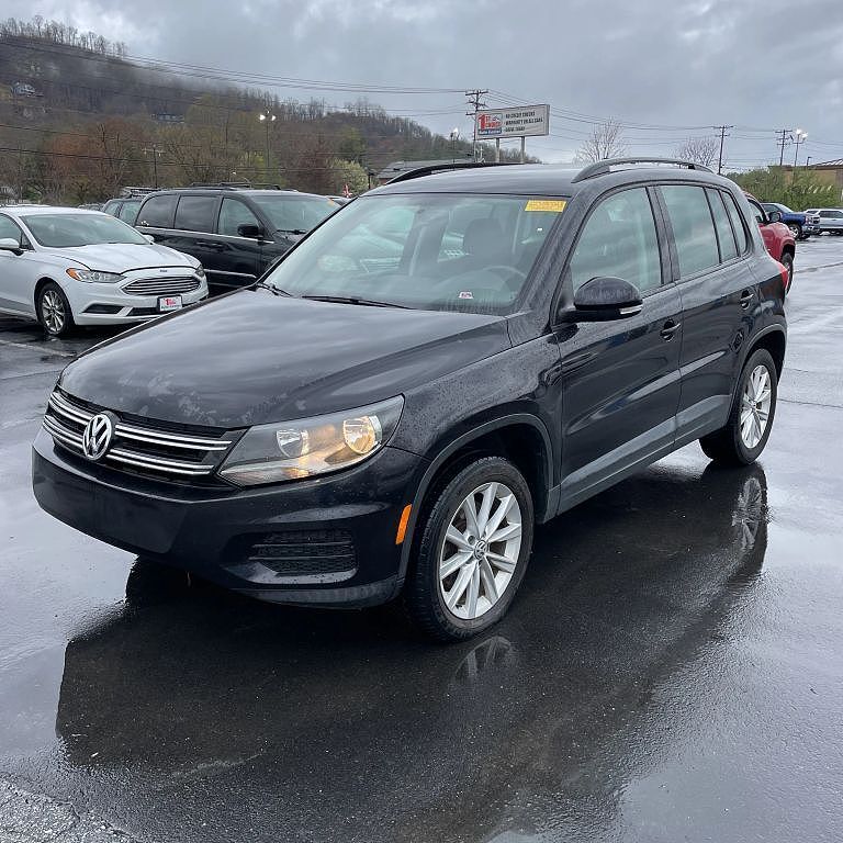 2017 VOLKSWAGEN Tiguan