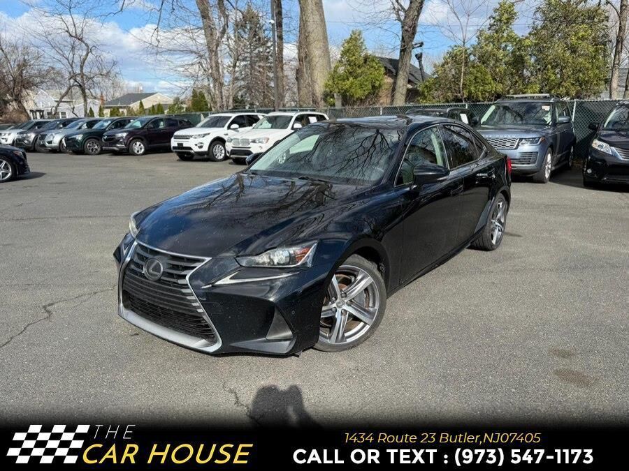 2018 LEXUS IS