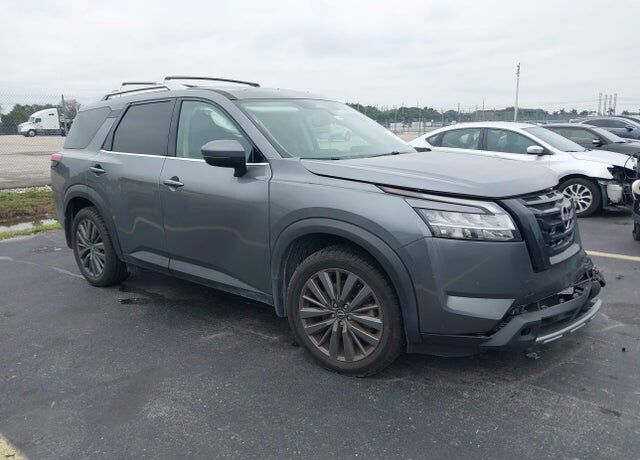 2022 NISSAN Pathfinder