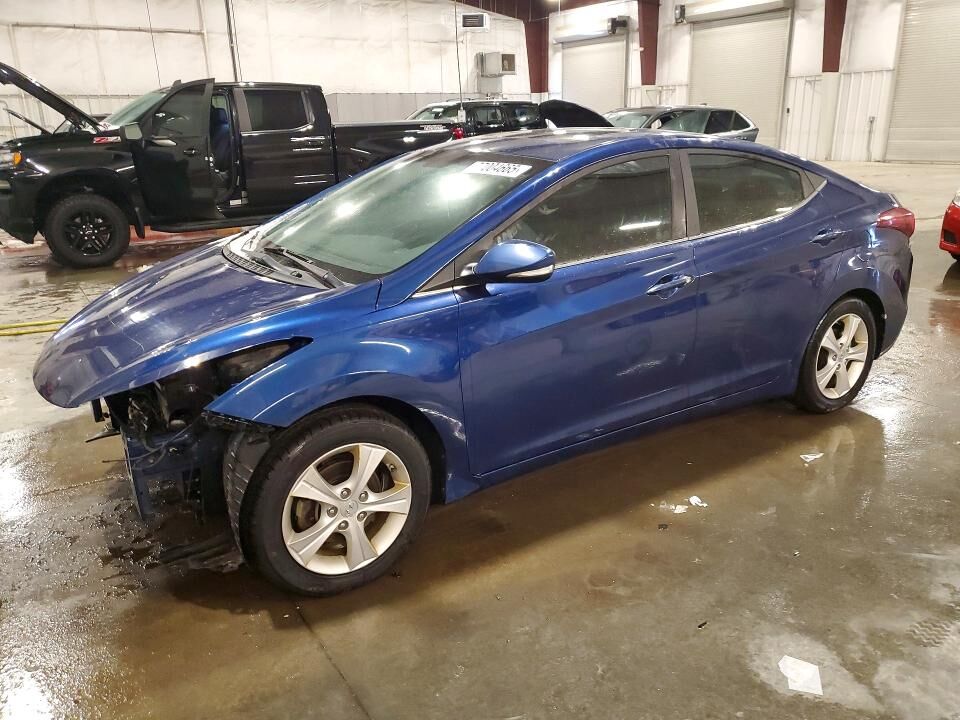 2016 HYUNDAI Elantra