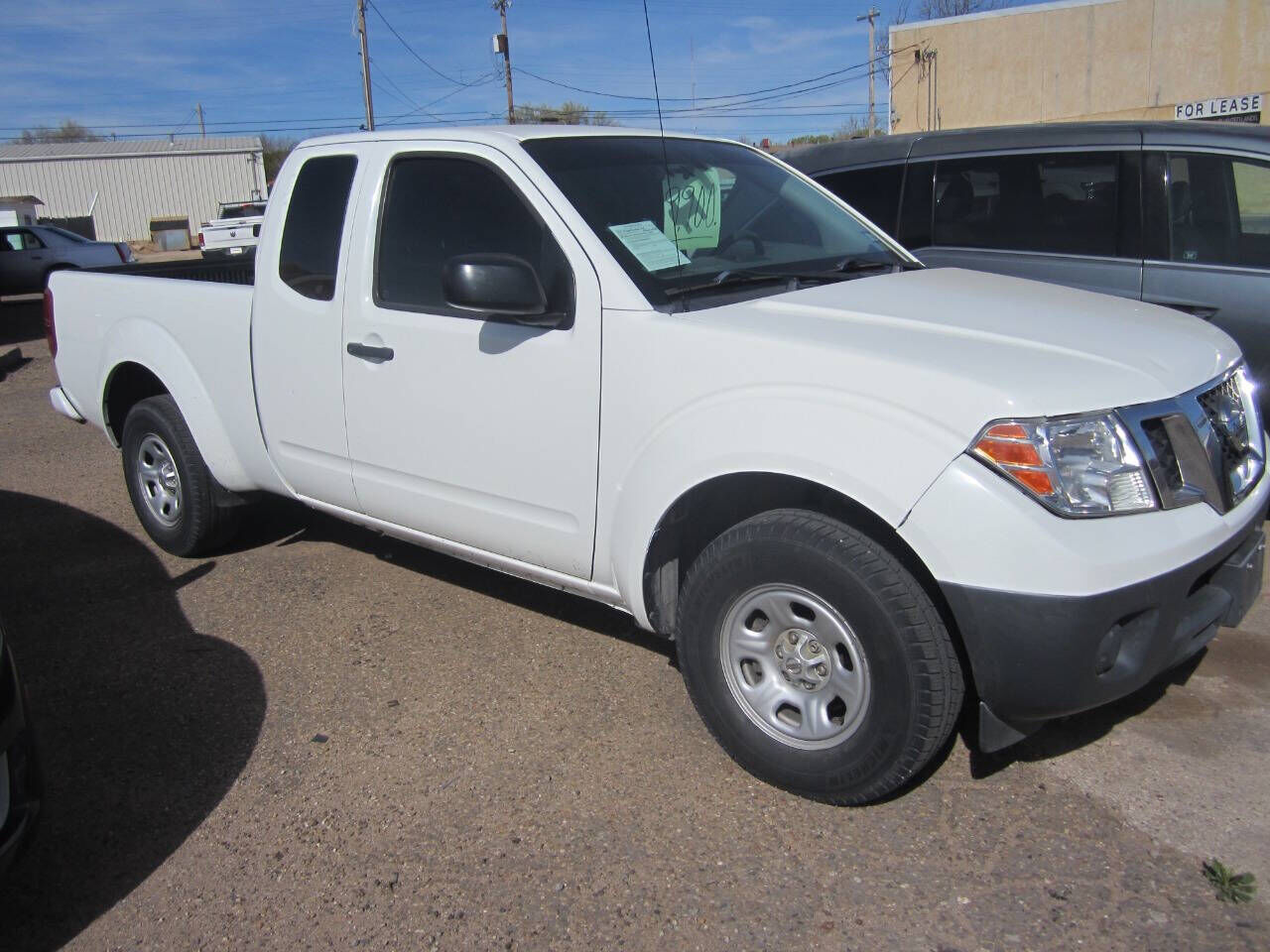 2017 NISSAN Frontier