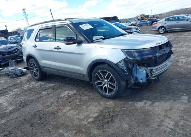 2019 FORD Explorer