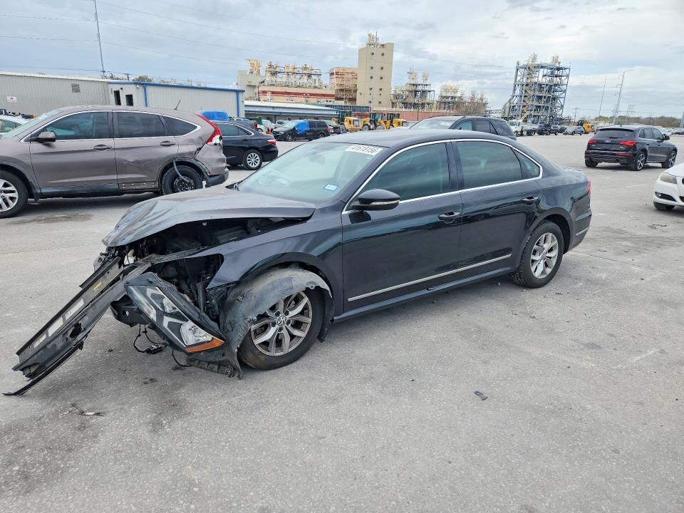 2017 VOLKSWAGEN Passat