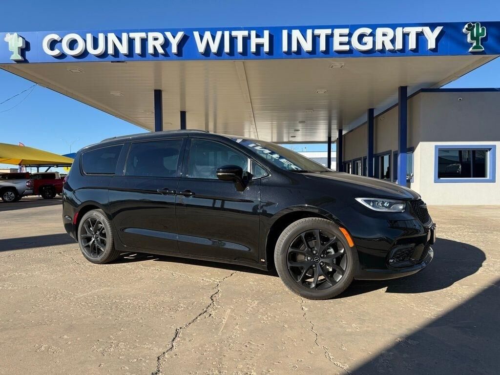 2024 CHRYSLER Pacifica