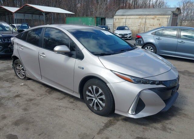 2022 TOYOTA Prius
